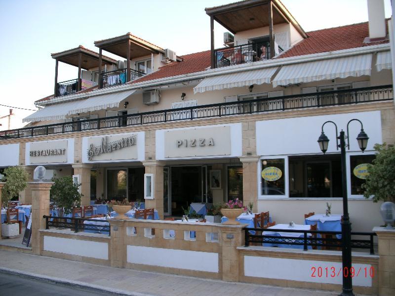 Montes Apartments & Studios Аликанас Экстерьер фото
