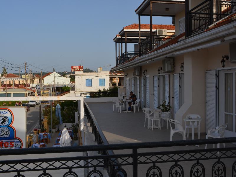 Montes Apartments & Studios Аликанас Экстерьер фото