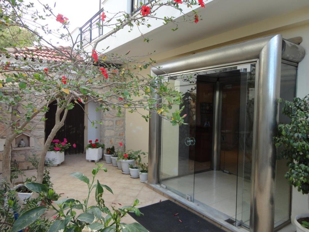 Montes Apartments & Studios Аликанас Экстерьер фото