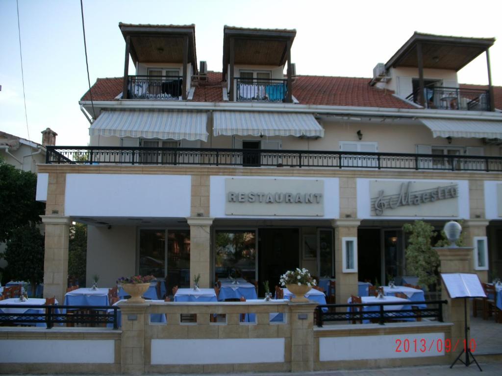 Montes Apartments & Studios Аликанас Экстерьер фото