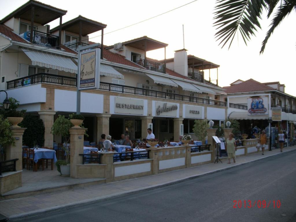 Montes Apartments & Studios Аликанас Экстерьер фото